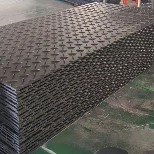 4′ x 8′ Factory Direct Supply Removable UV-Resistant HDPE Heavy-Duty Floor Protection Mat, Customizable Temporary Paving Plate