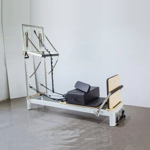 Aluminum Alloy Pilates Reformer with Half Trapeze Tower for Strength Training Equipment