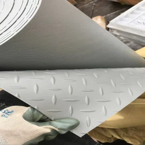 Anti-Aging PVC Garage Work Mat Oil Resistant Floor Mat 3mm Thickness Industrial PVC Anti-slip Sheet