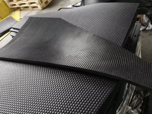 Anti-Slip Horse Mats Rubber Floor Mat with Cloth Insertion Custom Cutting Stable Mat