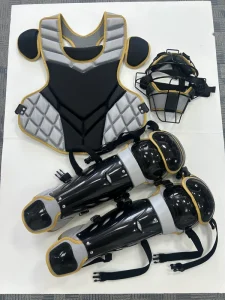 Baseball Catcher Equipment Set with Mask, Chest Protector, Leg Guards, Lightweight Customized Color