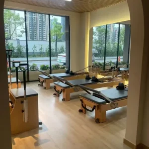 Commercial Maple Wood Pilates Reformer Machine for Home Gym and Studio