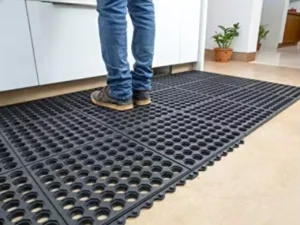 Connectable Interlocking Rubber Floor Mat, 3×3, Black and Red, Anti-Slip, for Wet and Greasy Kitchen and Workshop Floors