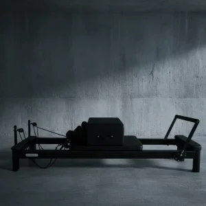 Custom Color All Black Aluminum Pilates Reformer for Industrial Style Gyms