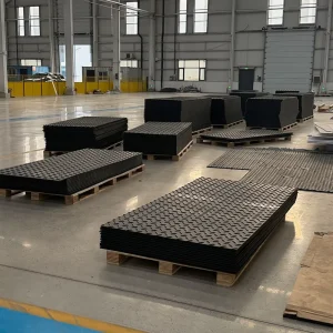 Custom Size HDPE Heavy-Duty Ground Protection Road Mat