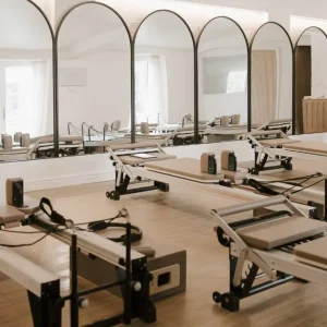 Customized Size and Color Aluminum Pilates Studio Reformer