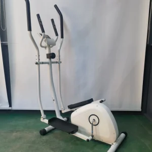 Elliptical Trainer Indoor Cross Training Home Use Magnetic Steel Construction 3KG Flywheel Rear Wheel