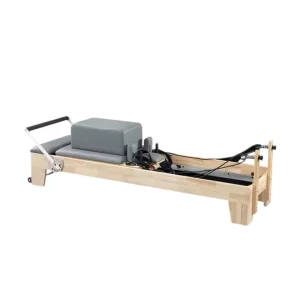 Factory Supply Adjustable Footbar Padded Wooden Pilates Reformer Machine