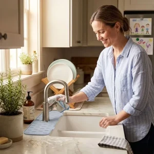 Foldable Splash-Proof Kitchen Sink Drain Mat with Water-Blocking Pad and Non-Slip Rubber Backing