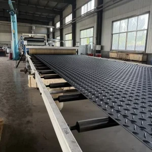 Heavy-Duty Fire-Resistant PE Ground Cover Mat with Textured Surface for Heavy Equipment and Construction