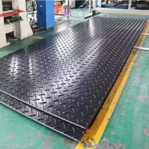 Heavy-Duty PE Ground Protection Mats 4×8 ft Lightweight Temporary Bog Mats Textured Surface Custom Cutting