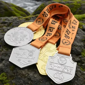 Hexagon Round Shield-Shaped Zinc Alloy Sports Medals Gold or Silver-Plated Embossed Snowflake and Fist Design Taekwondo Medals