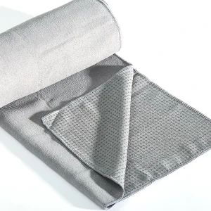 Hot Yoga Mat Towel with Grip Dots, Sweat-Absorbent Non-Slip for Hot Yoga, Pilates and Workout