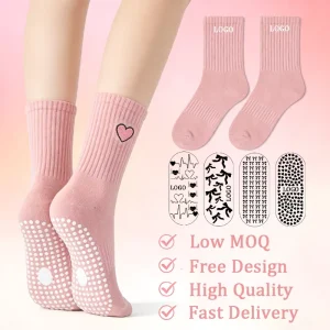 Low MOQ Design Cotton Women Socks Grip Anti Slip Ladies Ballet Yoga Athletic Pilates Socks Logo Brand Custom Socks