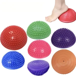 PVC Spiky Half Ball for Pilates Balance Training and Foot Muscle Therapy, 16x8x8cm