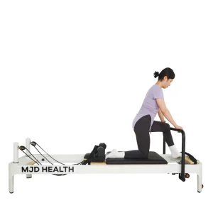 Pilates Fitness Equipment MJD-M102A Aluminum White Reformer Oak Carriage for Global Studio Supply