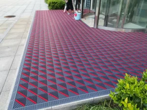 Washable Eco-Friendly Waterproof Pet-Friendly Dust Removal Sand-Scraping Non-Slip Reversible Geometric Door Mat